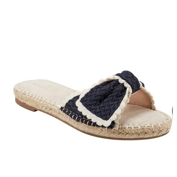 bandolino navy sandals